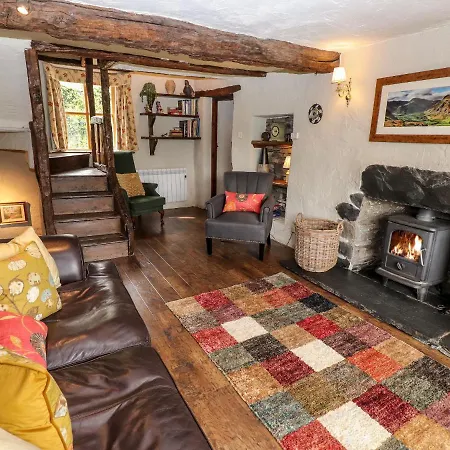 Longmire Yeat * Ambleside